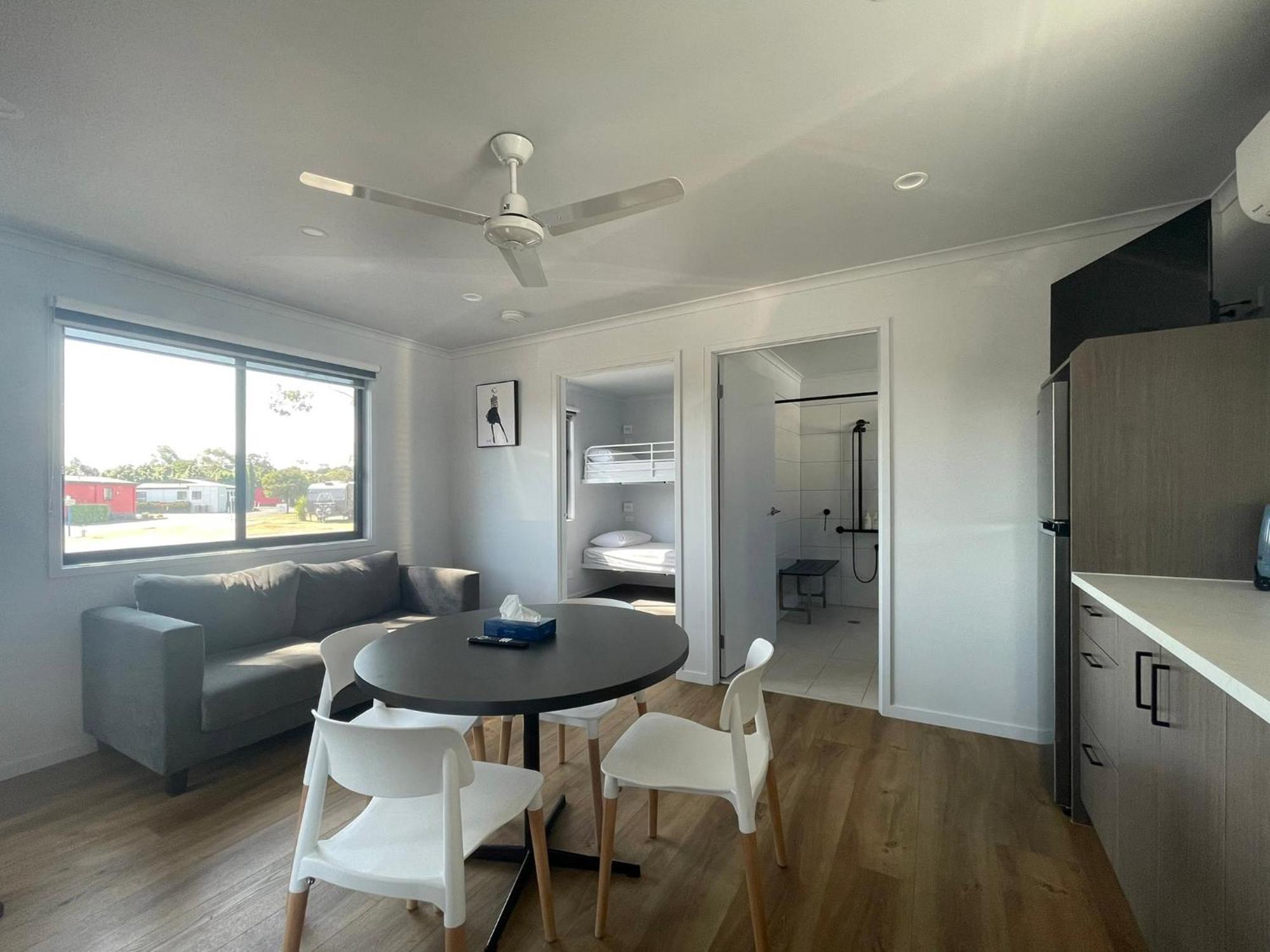 Big4 Traralgon Park Lane Holiday Park ภายนอก รูปภาพ