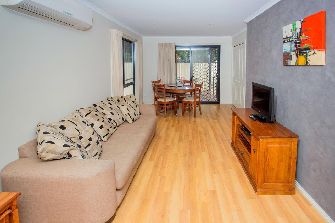 Big4 Traralgon Park Lane Holiday Park ภายนอก รูปภาพ