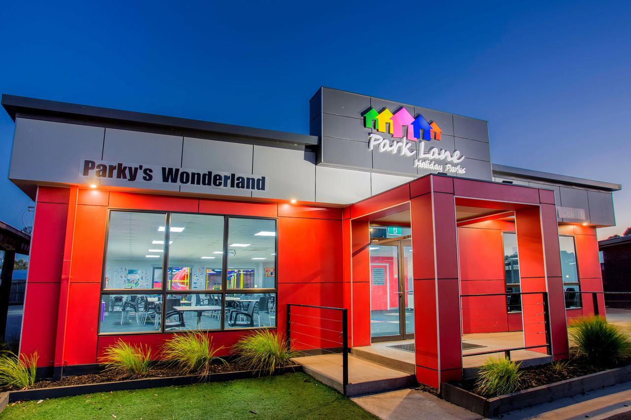 Big4 Traralgon Park Lane Holiday Park ภายนอก รูปภาพ