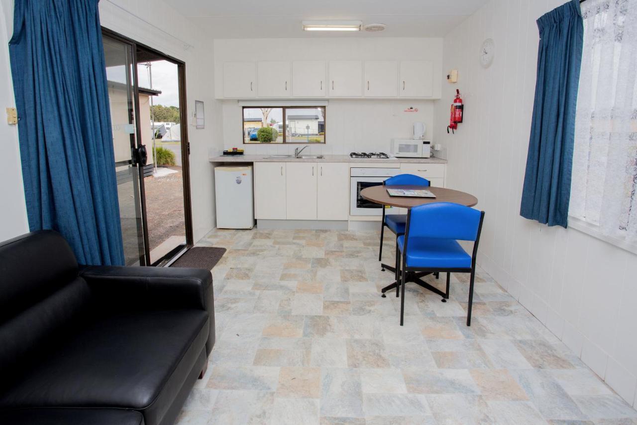 Big4 Traralgon Park Lane Holiday Park ภายนอก รูปภาพ