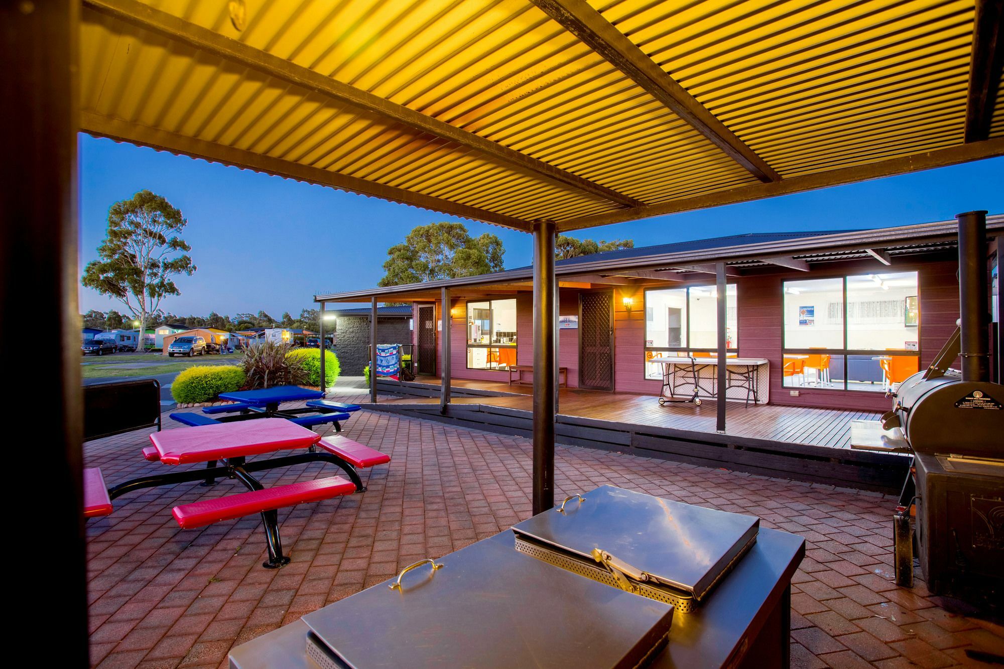 Big4 Traralgon Park Lane Holiday Park ภายนอก รูปภาพ