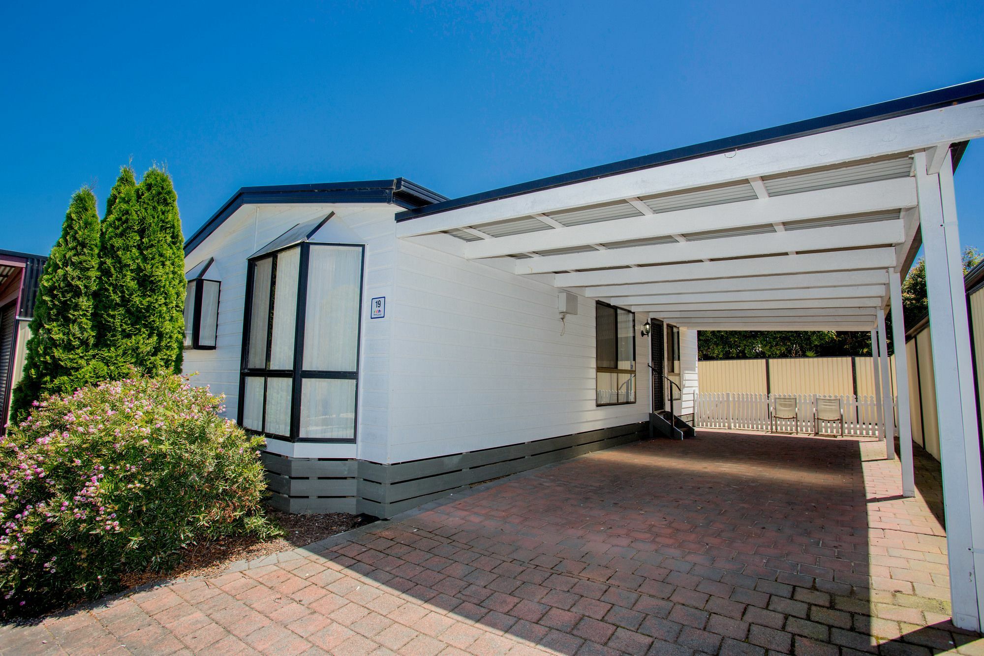 Big4 Traralgon Park Lane Holiday Park ภายนอก รูปภาพ