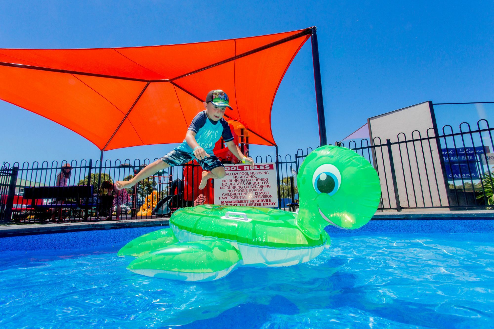 Big4 Traralgon Park Lane Holiday Park ภายนอก รูปภาพ